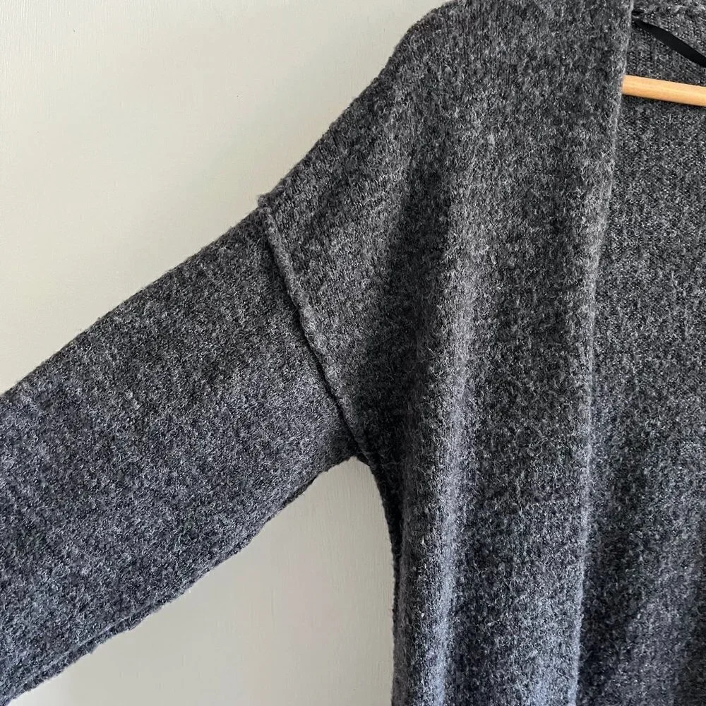 ANTHROPOLOGIE ~ Grey Oversized Cardigan with pockets - Picture 6 of 7